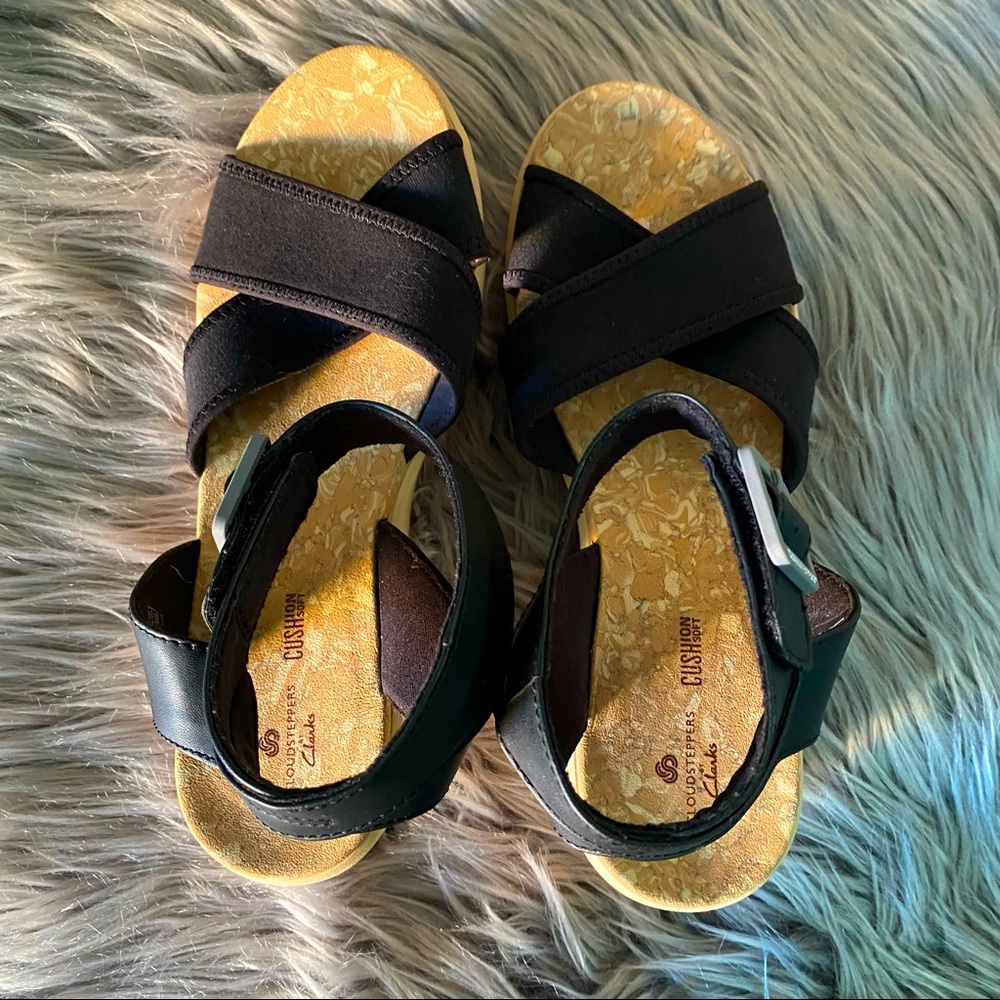 Clarks step cali coast wedge sandals black criss cross toe and ankle strap sz 8